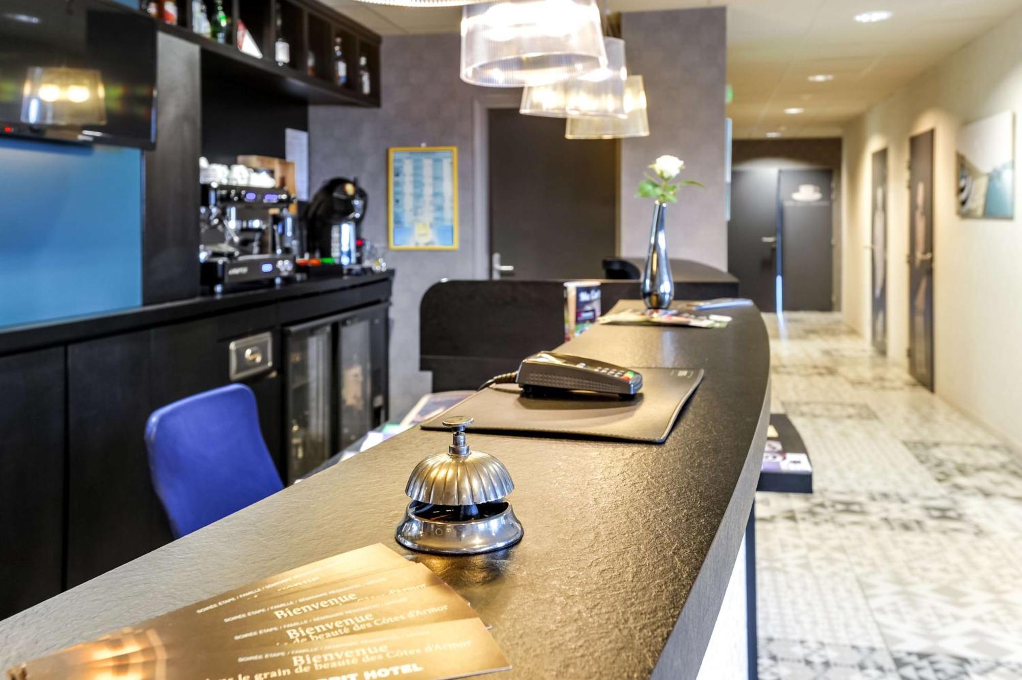 ביניק Brit Hotel Le Galion & Spa מראה חיצוני תמונה